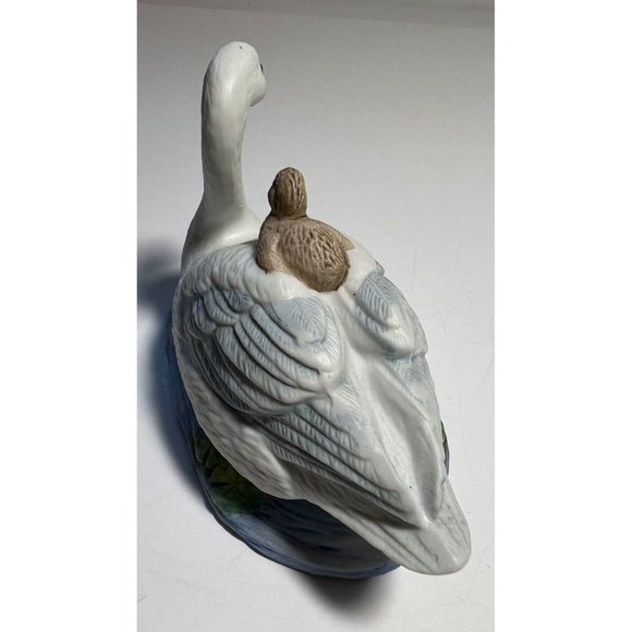 Figurine Homeco Two Swans in Set with Chicks Pond Bisque #1467 Taiwan - Picture 4 of 8